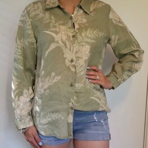 Liz Claiborne Petite 100% linen blouse